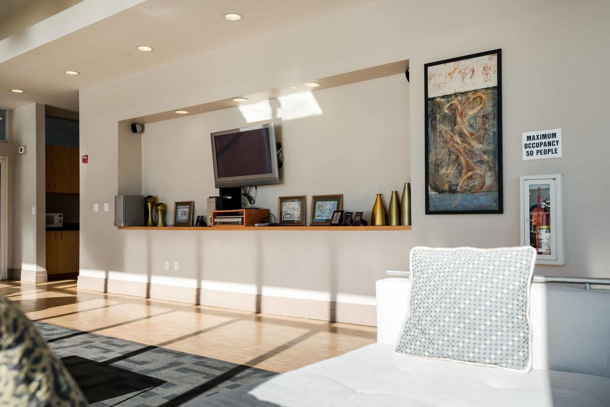 Dharma Home Suites Jc At Exchange Place Jersey City Extérieur photo