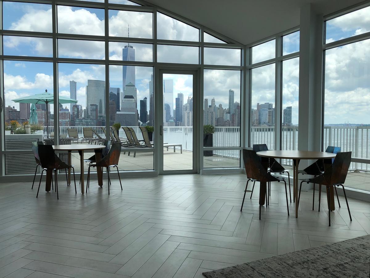 Dharma Home Suites Jc At Exchange Place Jersey City Extérieur photo