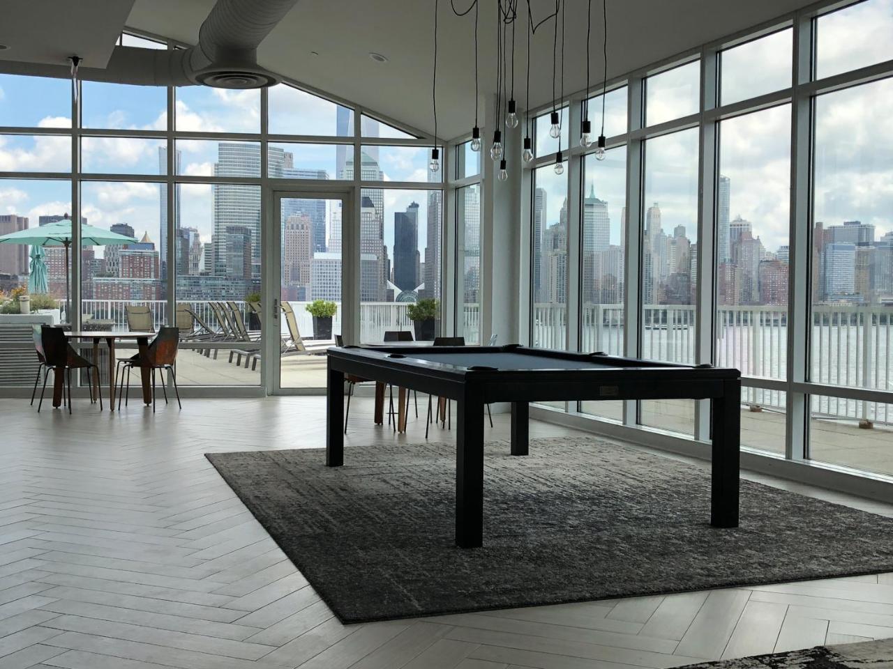 Dharma Home Suites Jc At Exchange Place Jersey City Extérieur photo